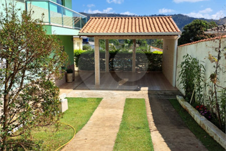 Chácara à venda com 3 quartos, sendo 2 suítes,  em Chácaras Fernão Dias, Atibaia, SP