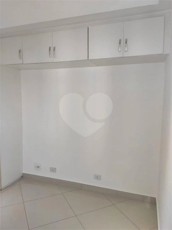 Apartamento à venda com 2 quartos em Jardim Taboão, São Paulo, SP