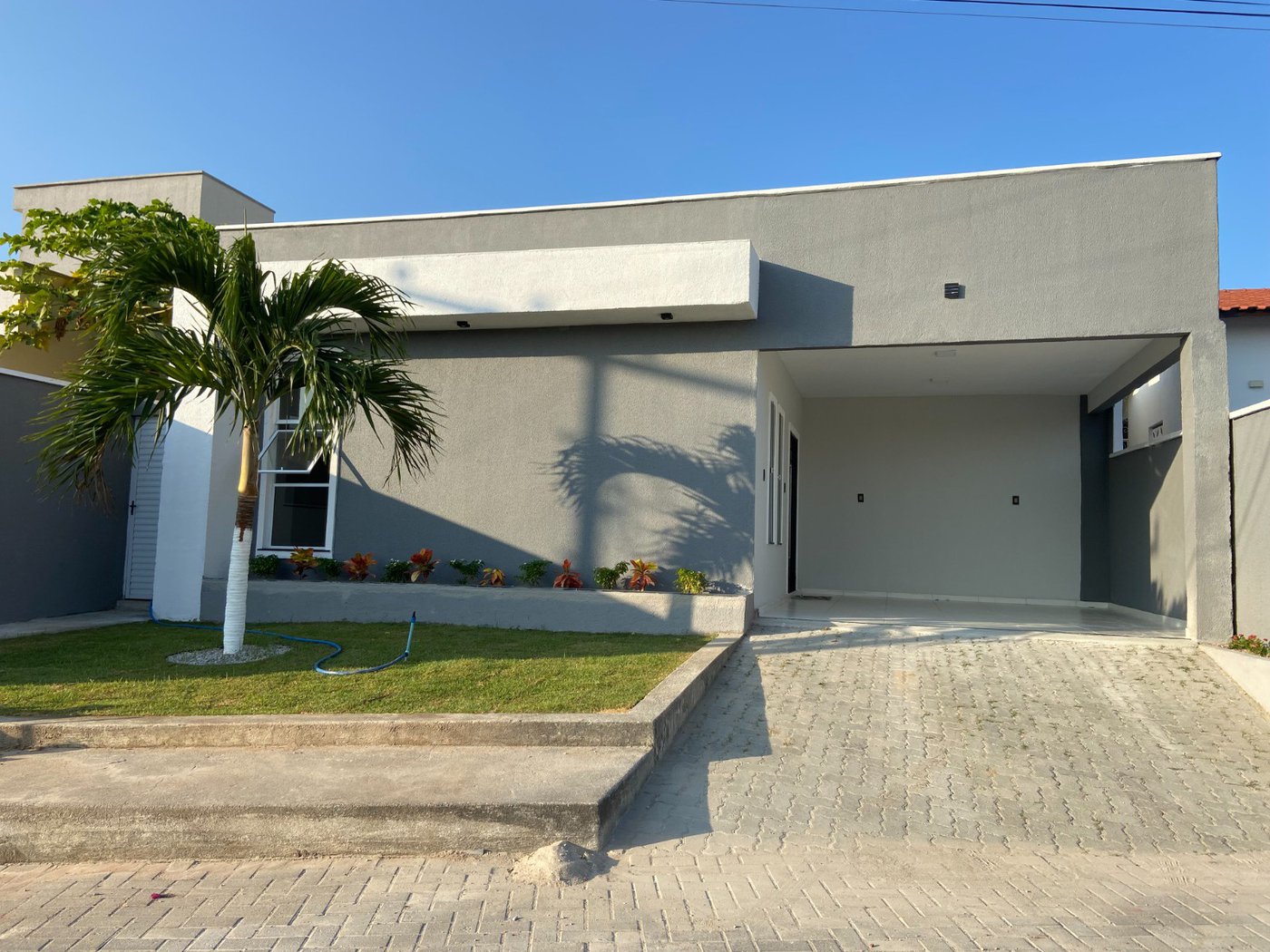 Casa à venda com 3 quartos, sendo 2 suítes, no condomínio PORTO LAGOA, Aquiraz - CE