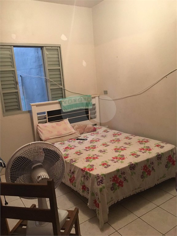 Casa à venda com 3 quartos, sendo 1 suíte, em Jardim Santa Efigênia, Salto, SP