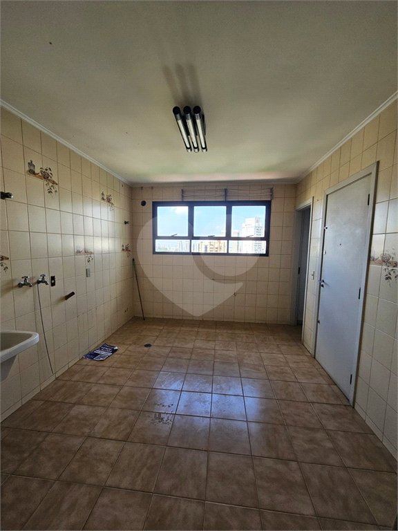 Apartamento à venda com 4 quartos, sendo 2 suítes,  em Jardim Parque Morumbi, São Paulo, SP