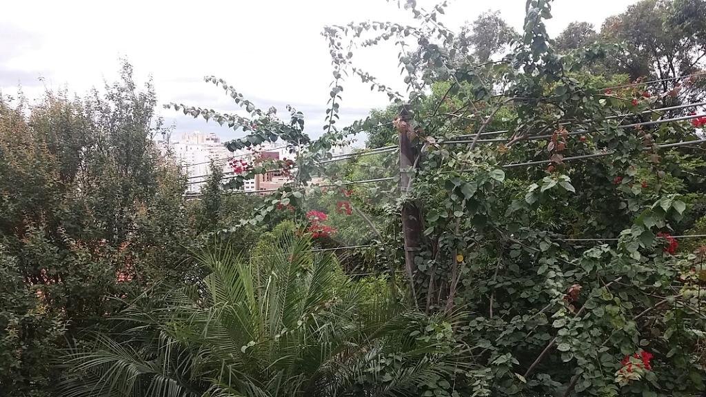 Casa à venda com 6 quartos, sendo 3 suítes,  em Jardim São Bento, São Paulo, SP