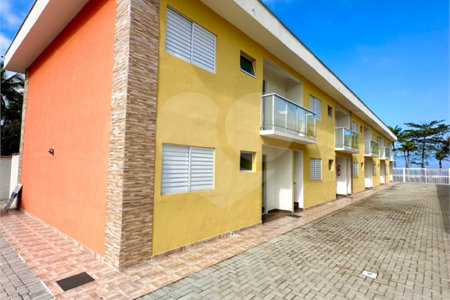 Apartamento à venda com 2 quartos, sendo 1 suíte,  em Vista Linda, Bertioga, SP