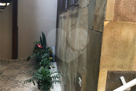 Sobrado à venda com 3 quartos, sendo 1 suíte, em Vila do Castelo, São Paulo, SP