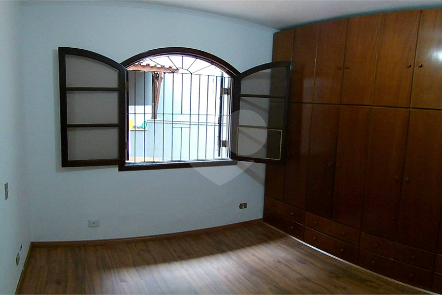 Sobrado à venda com 3 quartos, sendo 1 suíte, em Tremembé, São Paulo, SP
