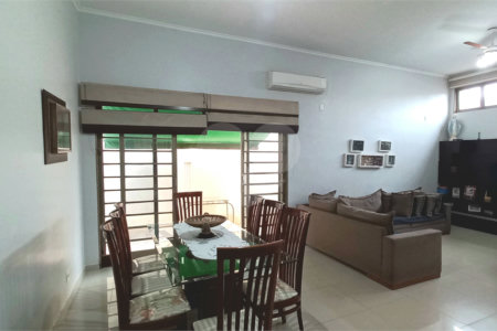 Casa Térrea à venda com 3 quartos, sendo 1 suíte, em Ribeirânia, Ribeirão Preto, SP