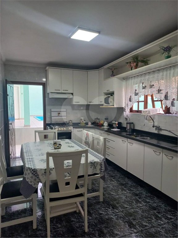 Casa à venda com 3 quartos, sendo 1 suíte, em Vila Rosalia, Guarulhos, SP