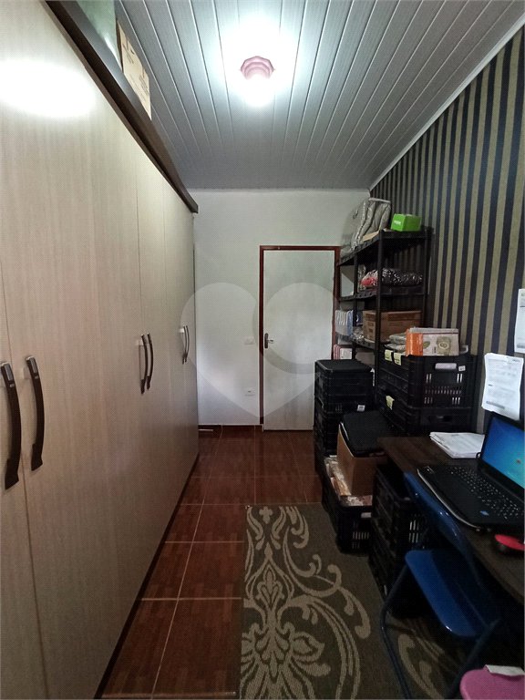 Chácara à venda com 3 quartos, sendo 1 suíte, em Vale das Flores (canguera), São Roque, SP