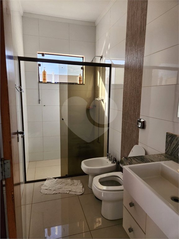 Casa à venda ou para alugar com 3 quartos, sendo 1 suíte, em Jardim Primavera, Araraquara, SP