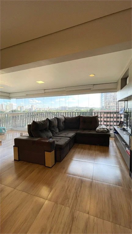 Apartamento à venda com 4 quartos, sendo 2 suítes,  em Pinheiros, São Paulo, SP