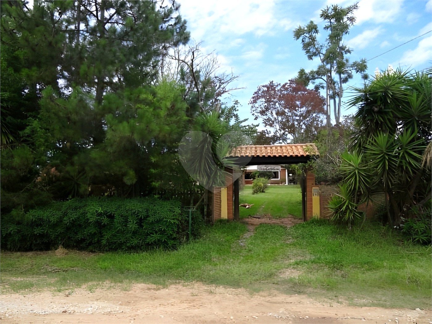 Chácara à venda com 3 quartos, sendo 1 suíte, em Morada do Sol, Sarapuí, SP