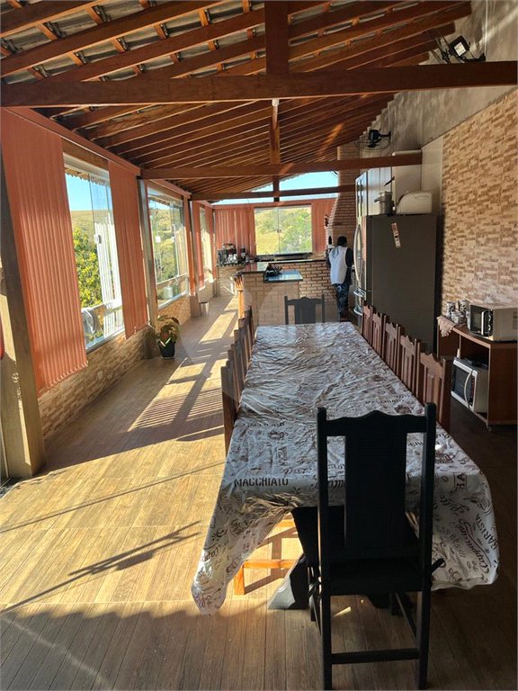 Sobrado à venda com 3 quartos, sendo 1 suíte, em Jardim Brogotá, Atibaia, SP