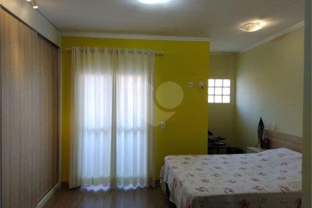 Sobrado à venda com 3 quartos, sendo 1 suíte, em Vila Laís, São Paulo, SP