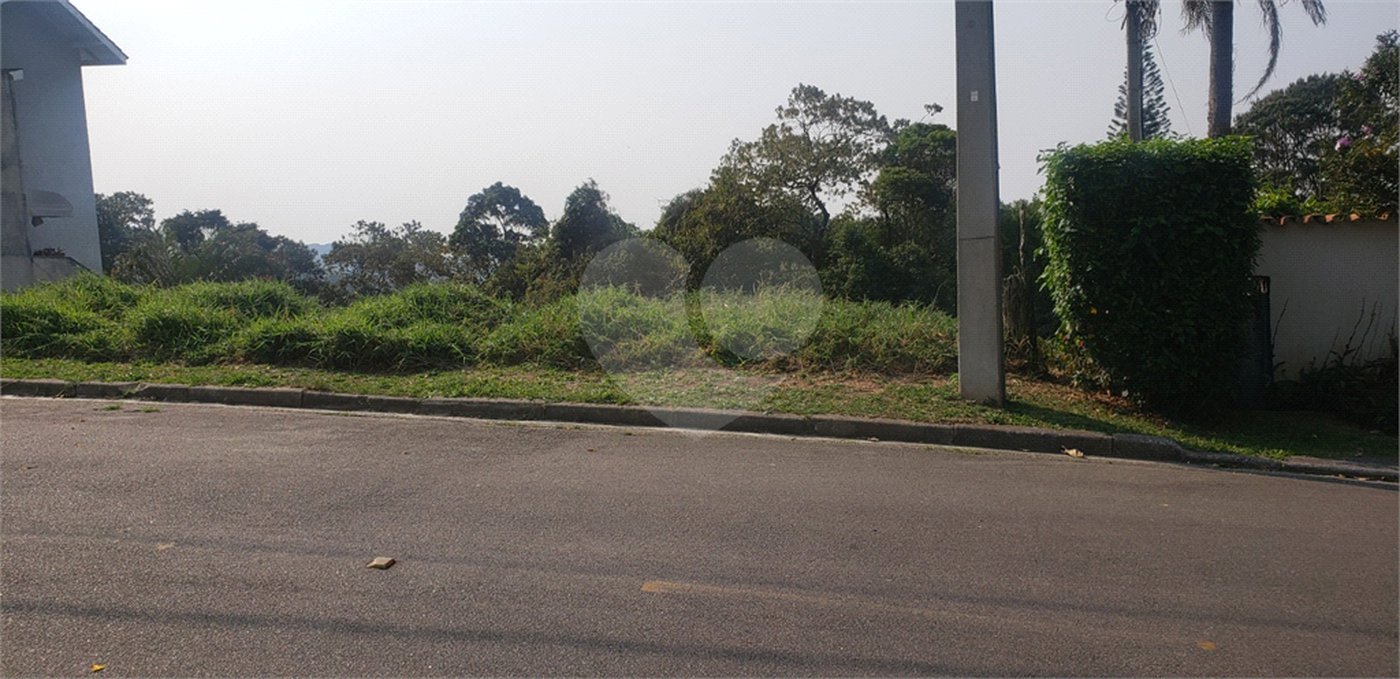 Terreno à venda no condomínio Alpes da Cantareira, Mairiporã - SP
