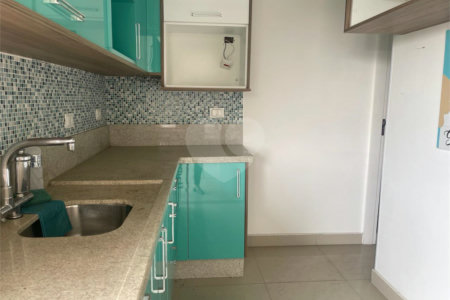 Casa de Vila à venda com 3 quartos, sendo 1 suíte, em Jardim Hípico, São Paulo, SP