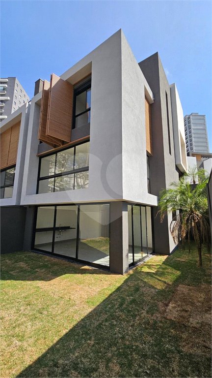Casa à venda com 4 suítes no condomínio Cube Cidade Jardim, São Paulo - SP