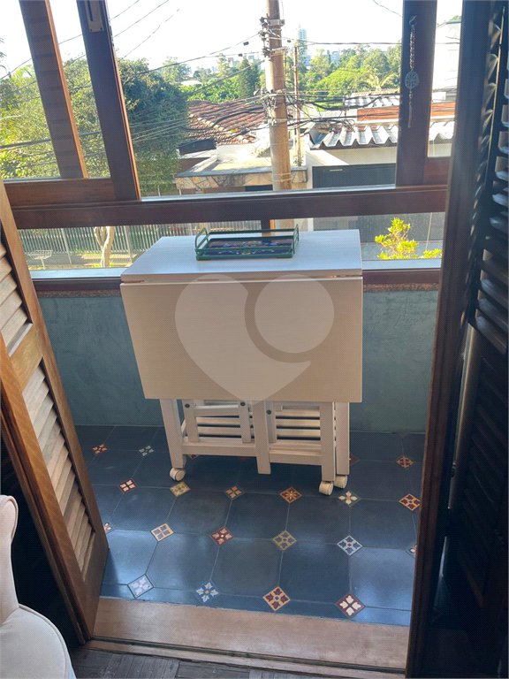 Sobrado à venda com 4 quartos, sendo 1 suíte,  em Jardim Leonor Mendes de Barros, São Paulo, SP