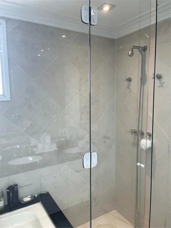 Apartamento à venda com 3 suítes em Vila Gertrudes, São Paulo, SP