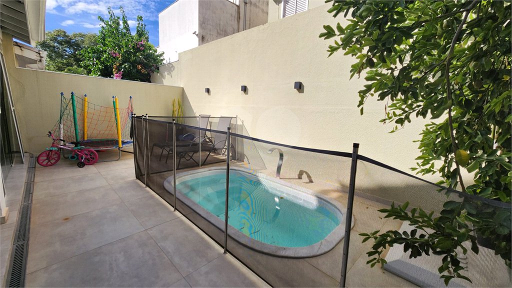 Casa à venda com 3 quartos, sendo 1 suíte,  no condomínio Villa Campolim, Sorocaba - SP