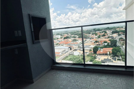 Apartamento à venda com 3 quartos, sendo 1 suíte, em Cidade Alta, Cuiabá, MT