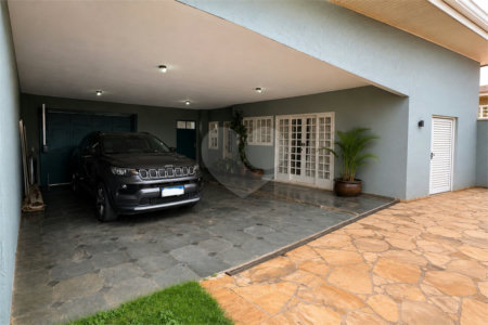 Casa à venda com 3 quartos, sendo 1 suíte,  no Centro, Itapetininga, SP