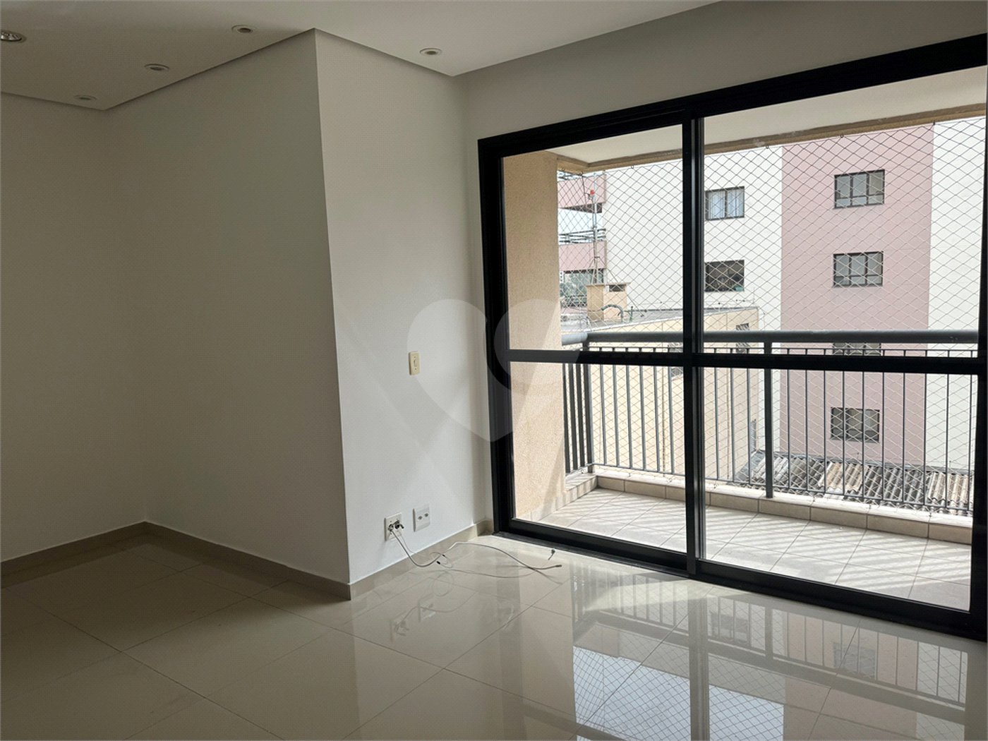 Apartamento à venda com 2 quartos, sendo 1 suíte,  em Santana, São Paulo, SP