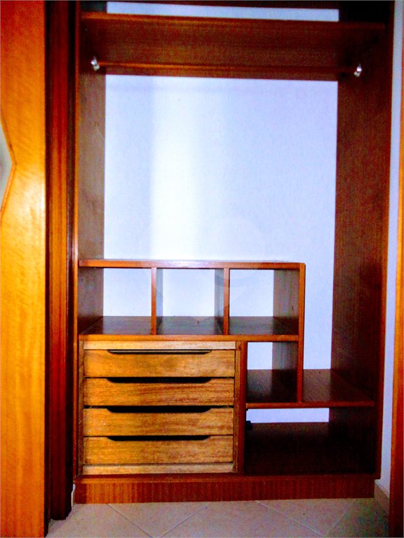 Casa à venda com 4 suítes no condomínio Estância Marambaia, Vinhedo - SP