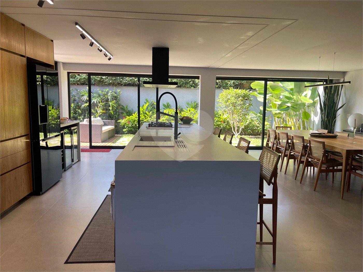 Casa à venda com 3 suítes no condomínio Reserva 8, São Paulo - SP