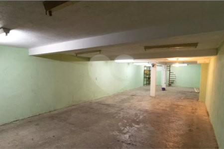 Casa à venda com 4 quartos, sendo 1 suíte, em Vila Tiradentes, São Paulo, SP
