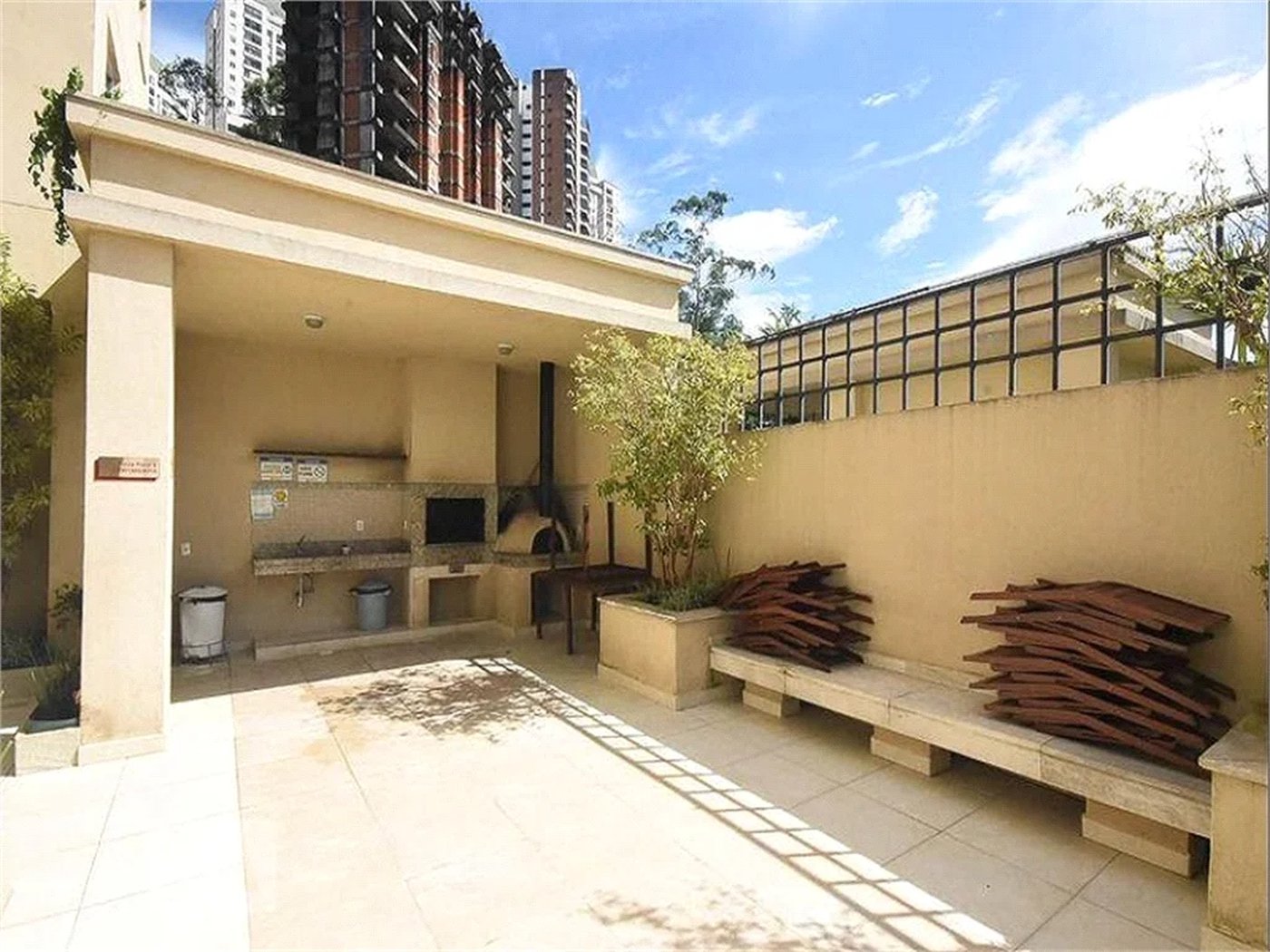 Apartamento à venda com 2 quartos, sendo 1 suíte,  em Jardim Parque Morumbi, São Paulo, SP