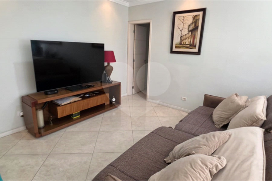 Casa Térrea à venda ou para alugar com 8 quartos, sendo 4 suítes, em Vila Pereira Barreto, São Paulo, SP