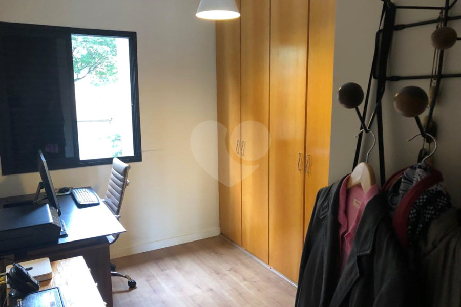 Apartamento à venda com 3 quartos, sendo 2 suítes, em Jardim América, São Paulo, SP