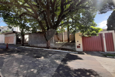 Casa Térrea à venda com 3 quartos, sendo 1 suíte, em Jardim Prudência, São Paulo, SP