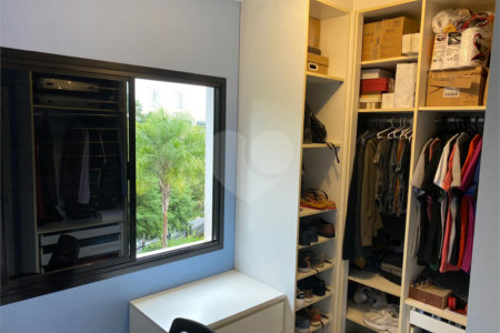 Apartamento à venda com 3 quartos, sendo 1 suíte, em Vila Andrade, São Paulo, SP