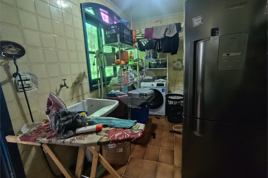 Sobrado à venda com 4 quartos, sendo 2 suítes,  em Tremembé, São Paulo, SP