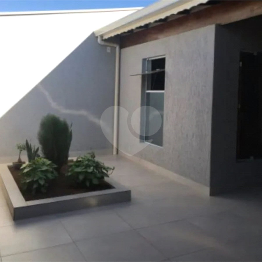 Casa à venda com 3 quartos, sendo 1 suíte, em Vila Batista, Bragança Paulista, SP
