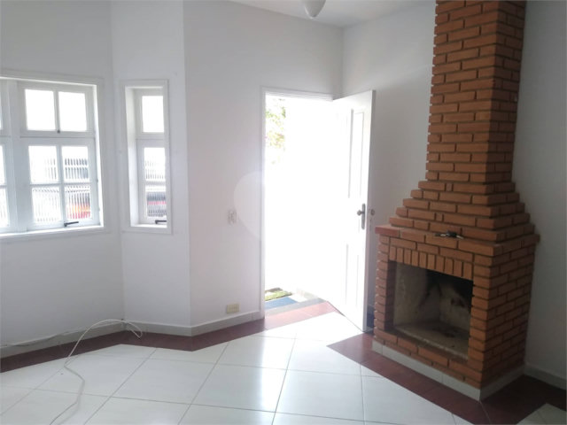 Casa à venda com 2 suítes no condomínio Village Palmas, São Paulo - SP