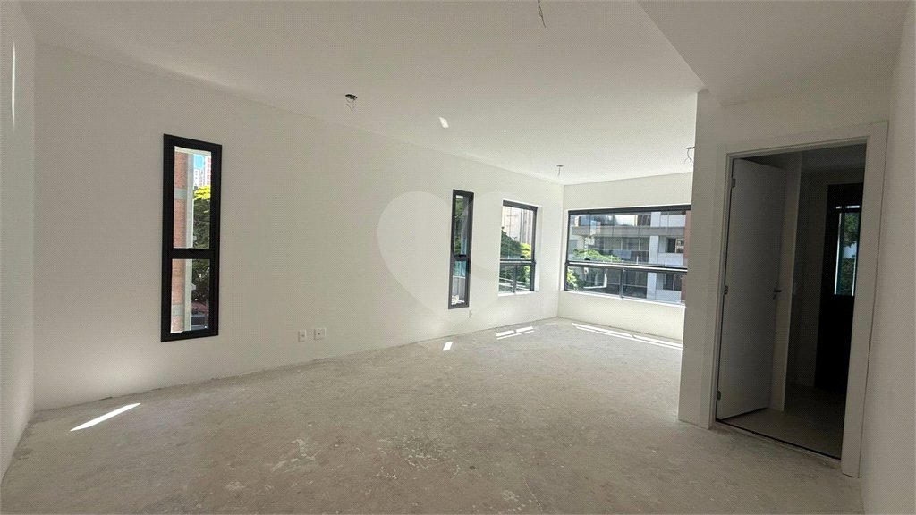 Apartamento à venda com 2 quartos, sendo 1 suíte, em Perdizes, São Paulo, SP