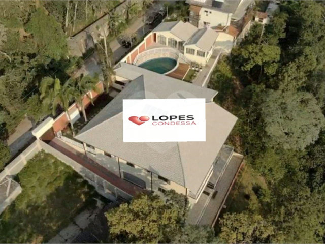 Casa à venda com 3 suítes no condomínio Alpes da Cantareira, Mairiporã - SP