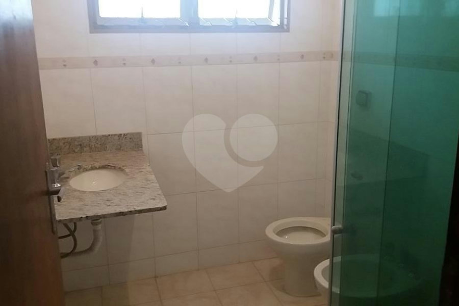 Sobrado à venda com 3 quartos, sendo 1 suíte, em Santa Terezinha, São Paulo, SP
