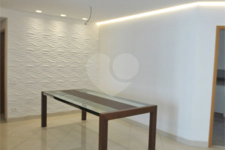 Apartamento à venda com 4 quartos, sendo 1 suíte, em Chácara Inglesa, São Paulo, SP