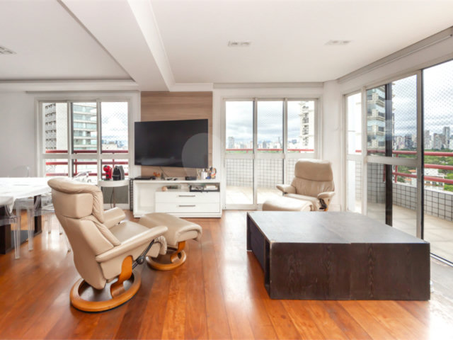 Duplex à venda com 4 suítes em Itaim Bibi, São Paulo, SP