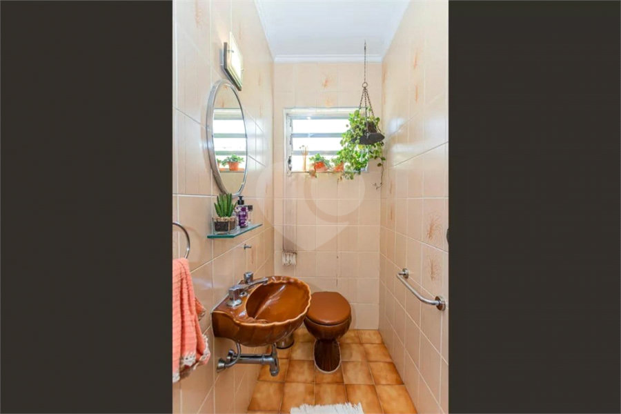 Sobrado à venda com 3 quartos, sendo 1 suíte, em Vila Carolina, São Paulo, SP