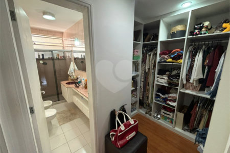 Apartamento à venda com 3 quartos, sendo 2 suítes, em Tijuca, Rio de Janeiro, RJ
