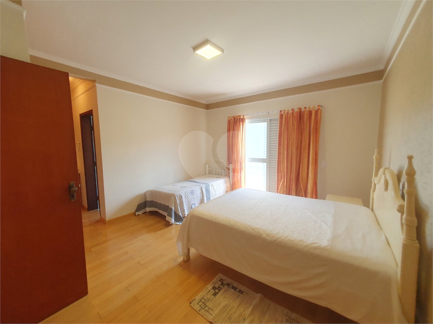 Casa à venda com 5 suítes no condomínio Vila Hípica I, Vinhedo - SP