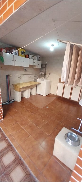 Casa à venda com 3 quartos, sendo 1 suíte, em Vila Scarpelli, Santo André, SP