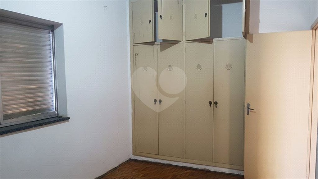 Casa térrea para venda em Araraquara/SP.