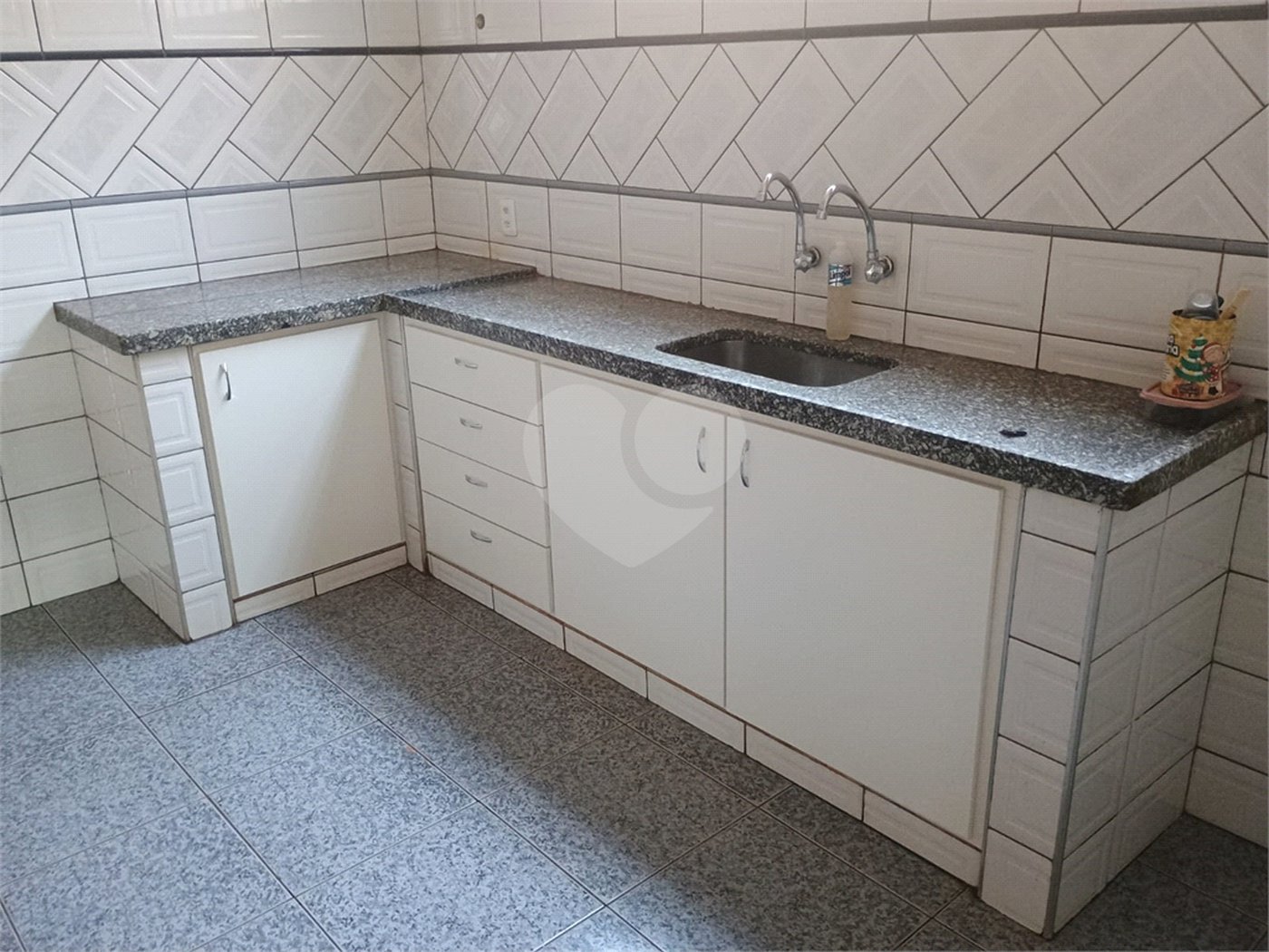 Casa à venda com 5 quartos, sendo 1 suíte, em Residencial e Comercial Palmares, Ribeirão Preto, SP