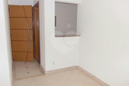 Apartamento à venda com 2 quartos, sendo 1 suíte,  em Chácara Tatuapé, São Paulo, SP