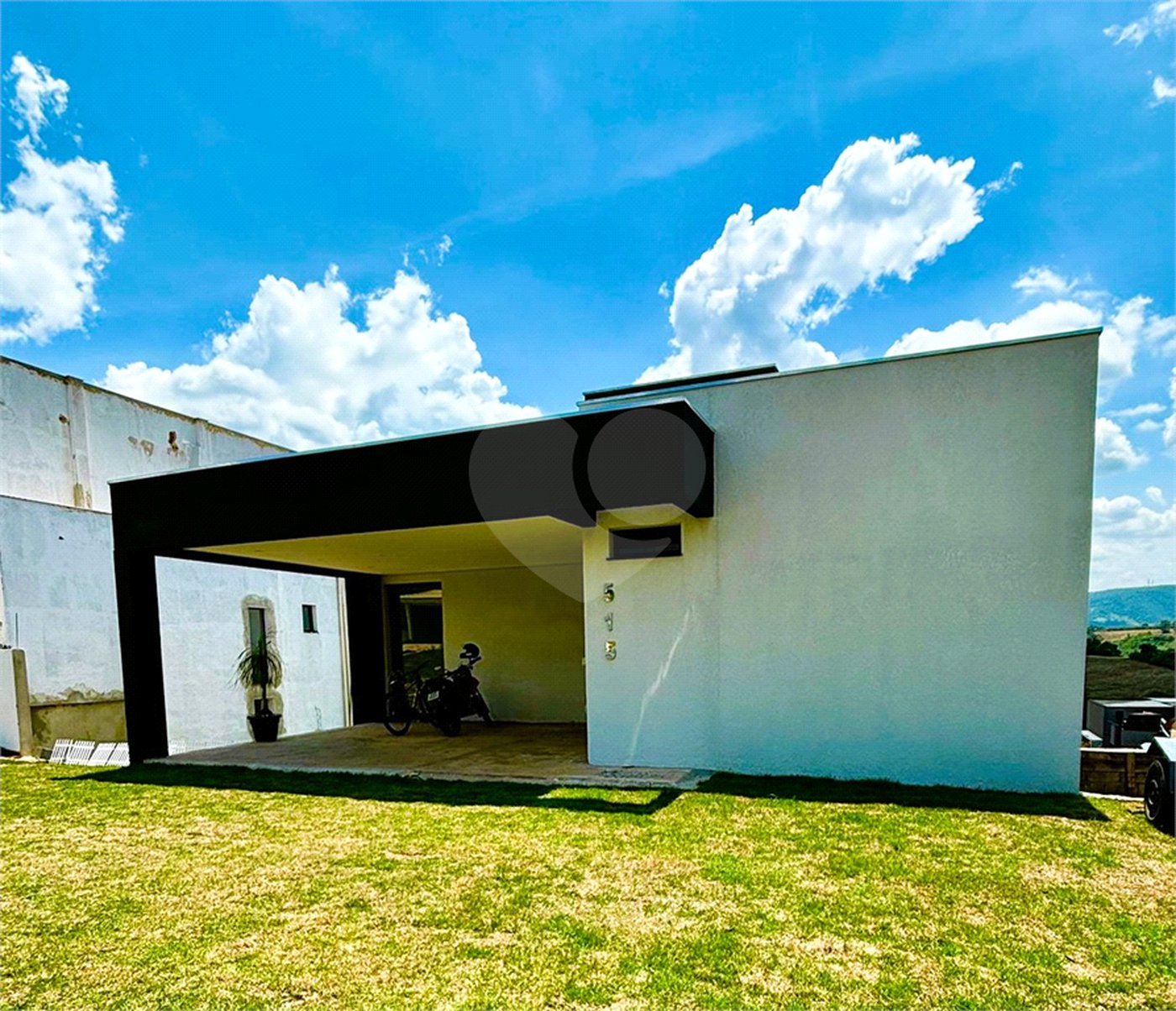 Casa à venda com 4 suítes no condomínio Village Ipanema, Araçoiaba da Serra - SP